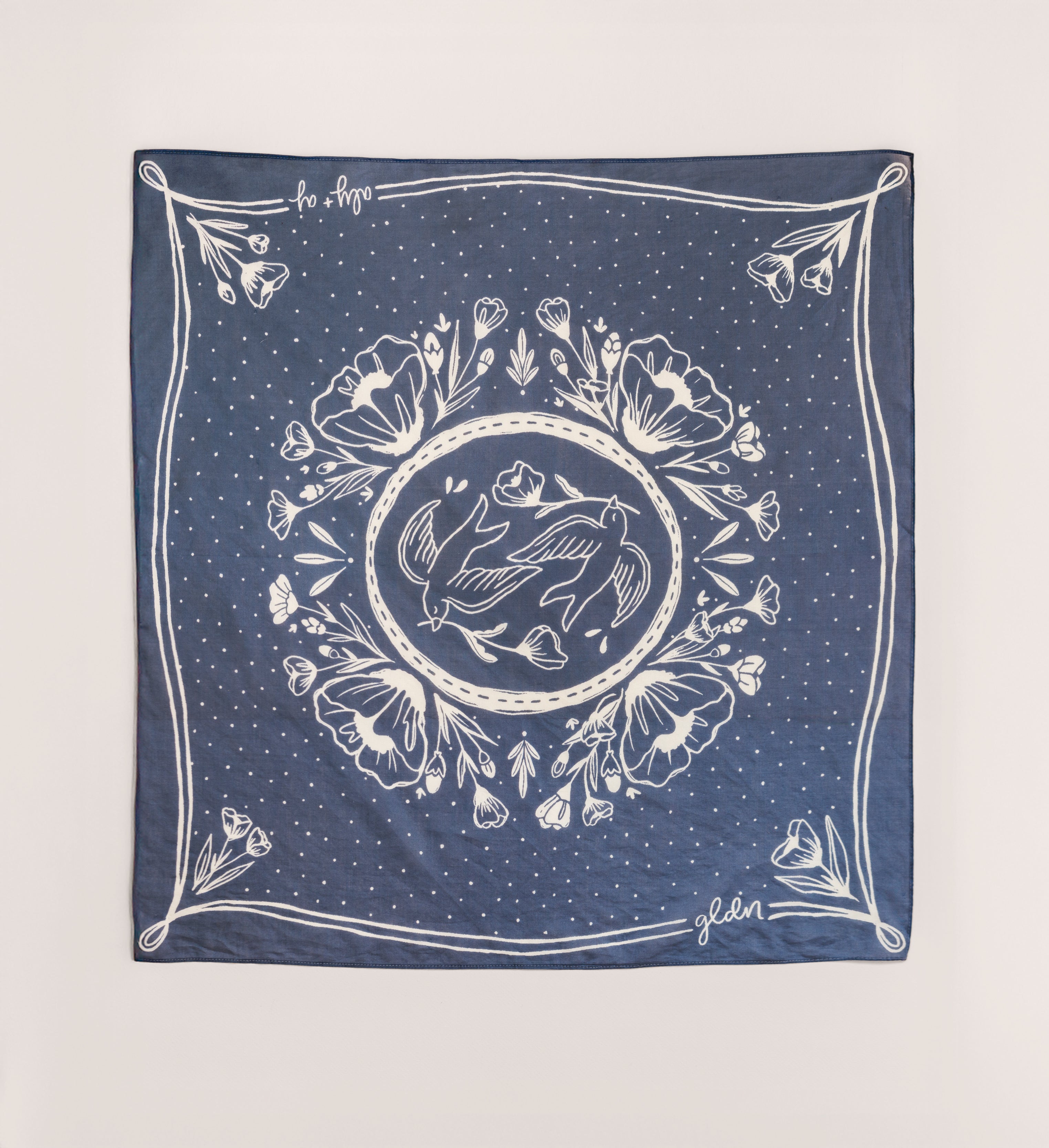 Mementos Bandana