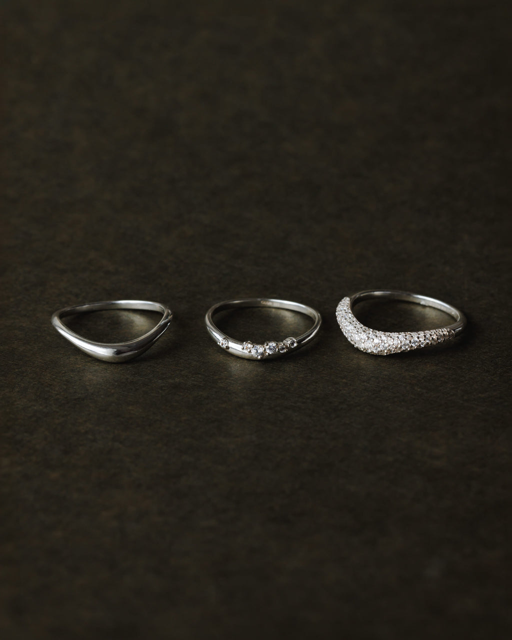 Dappled White Sapphire Flow Ring