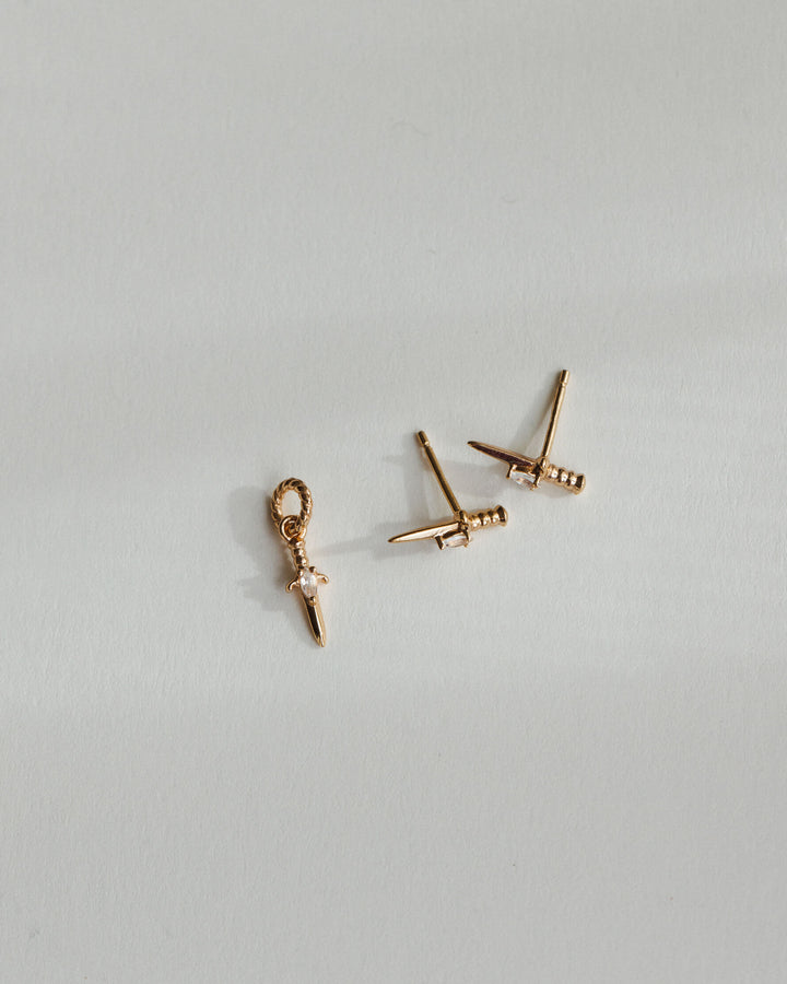 Inventory - Moonstone Dagger Studs
