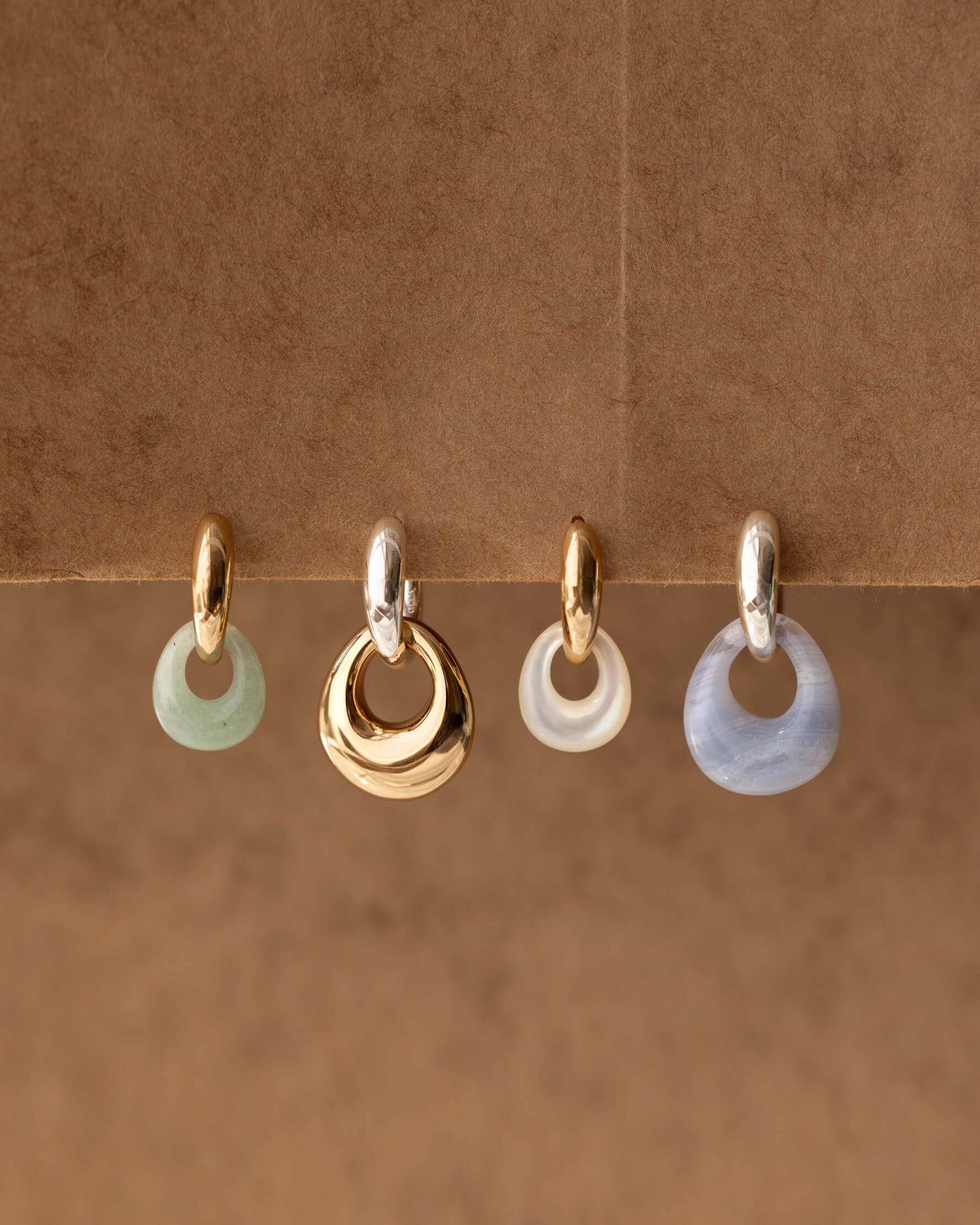 Contour Convertible Charm