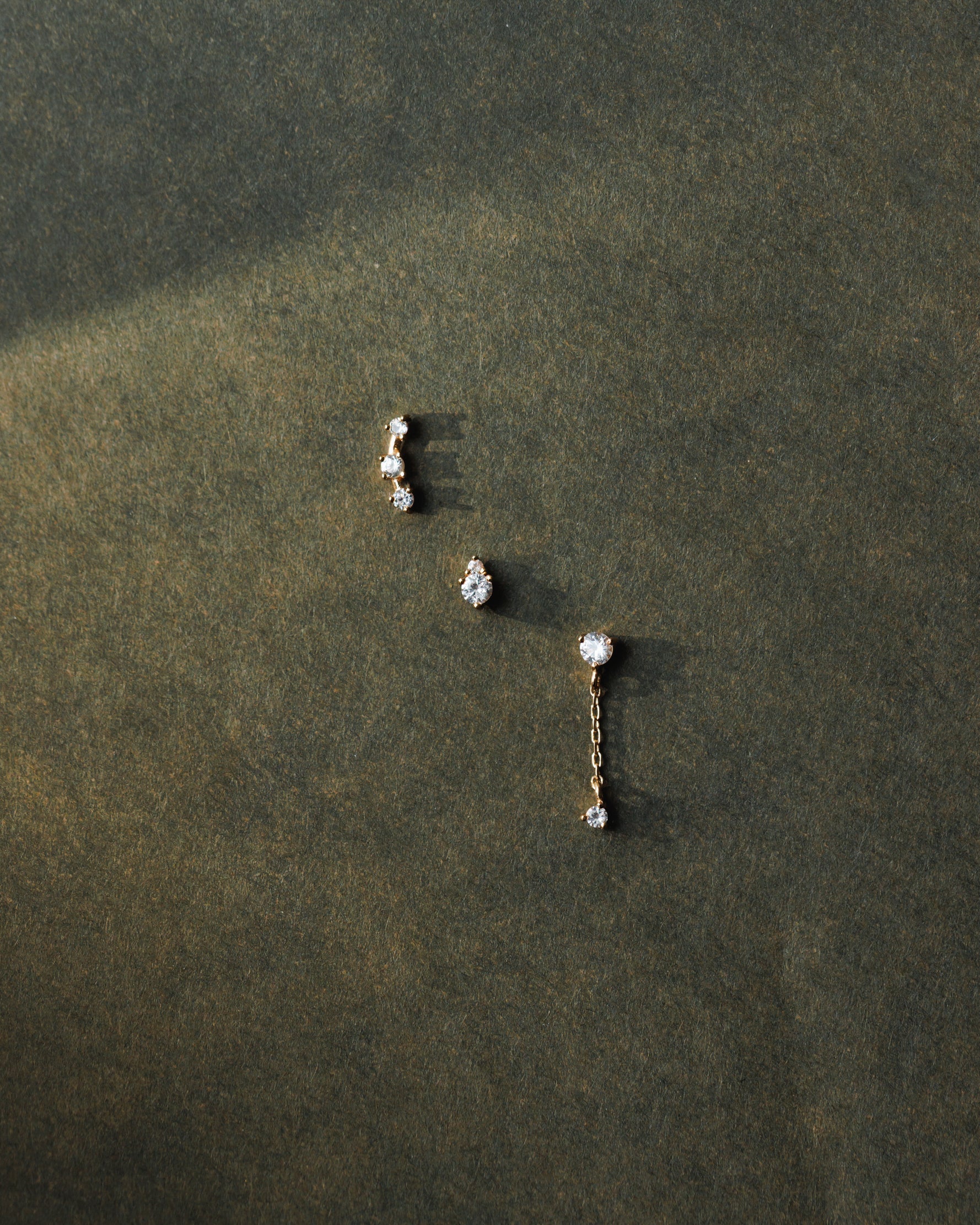 Stargazer White Sapphire Stud Set