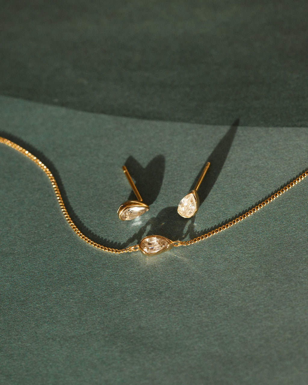 Solid Gold Zephyr Studs