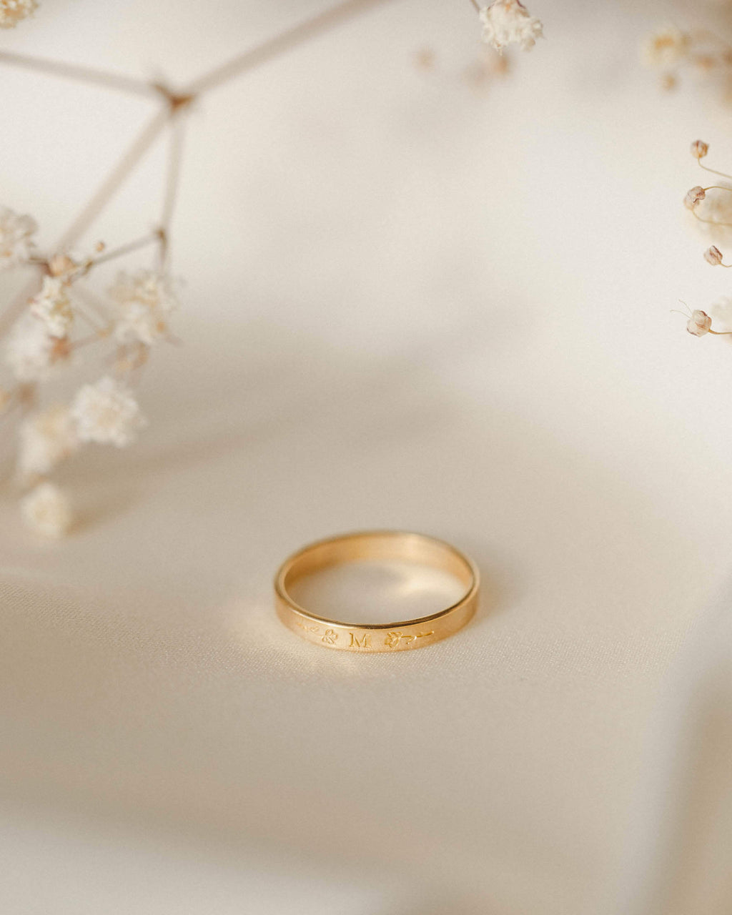 Personalized Floral Frame Band