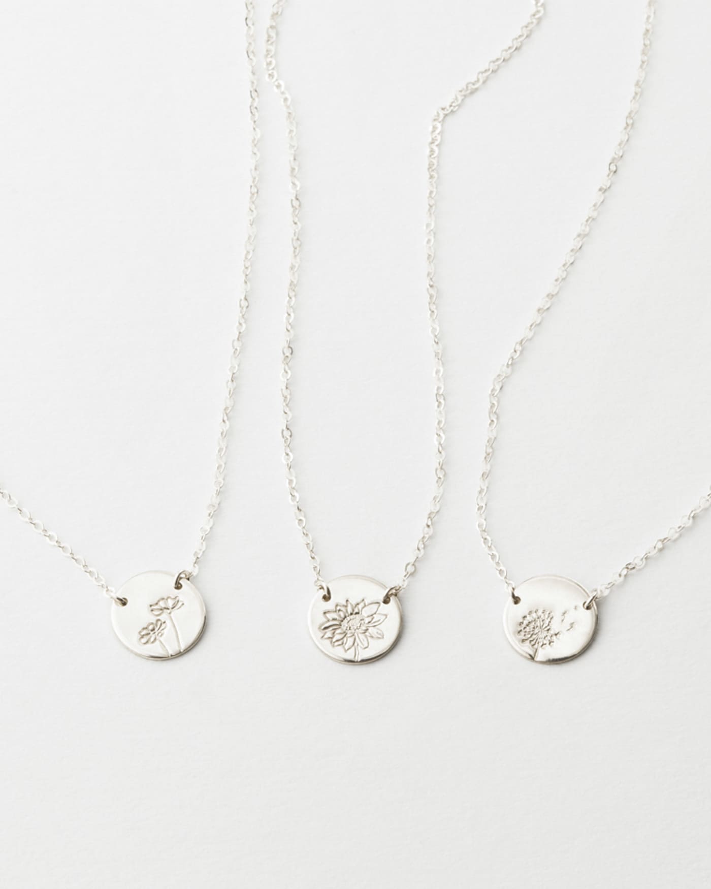 Small Flora Link Necklace